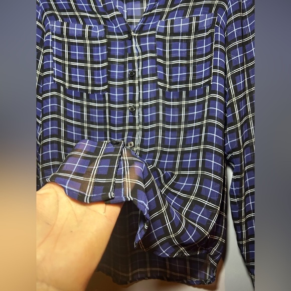 Express sheer button up blouse: siize XS - Picture 3 of 6